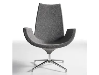 Poltroncina Lounge Beetle High Back rivestita in tessuto imbottito con base girevole in alluminio di Infiniti