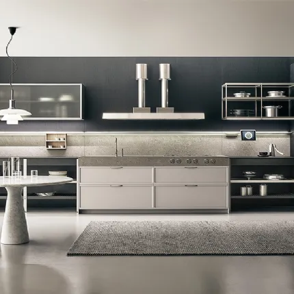 Cucina Design lineare KLab 02 in laccato opaco Grigio Nuage di Ernestomeda